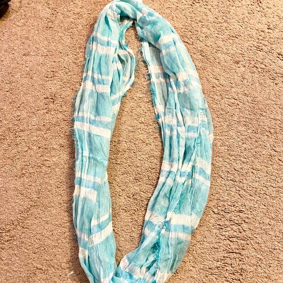 Claire's Blue Striped Infinity Scarf Strip Turquoise Teal White Light Blue Aqua - Picture 1 of 3